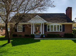 4408 Dannywood Rd, Saint Regis Park, KY 40220