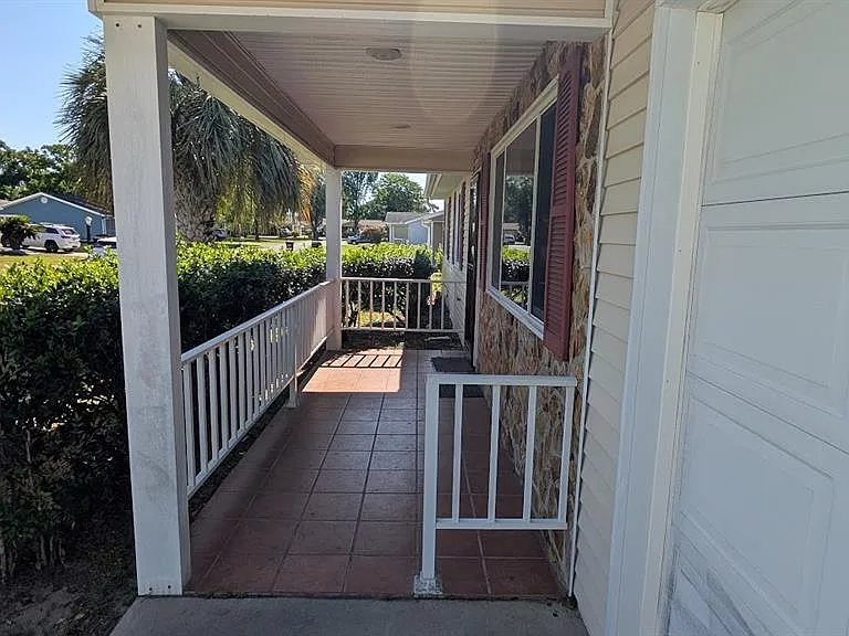 8432 SW 108th Ln — Photo 2