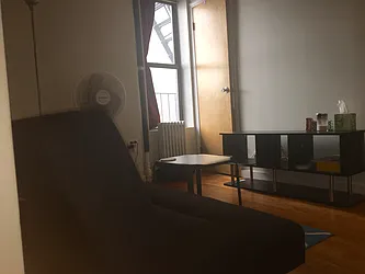 Rented by Kenneth Rosenblum, LREB