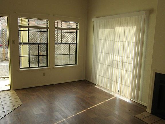 4th image of 2923 Los Amigos Ct