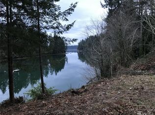 51 E Cormorant Pl, Grapeview, WA 98546