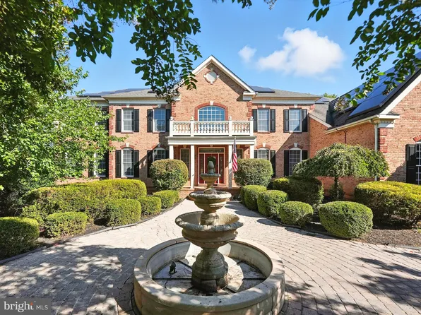 40656 Canongate Dr, Leesburg, VA 20175