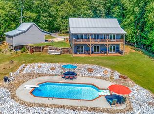523 Upper Springs Rd, Pickens, SC 29671