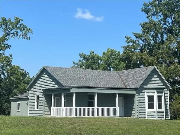 502 N Independence St #A, Harrisonville, MO 64701