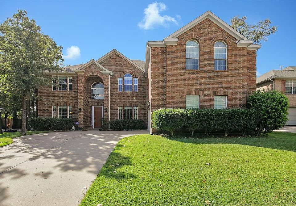 1st image of 5708 English Oak Dr