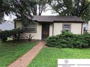3810 Edna St, Bellevue, NE 68147