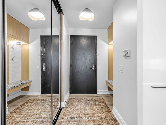 2nd image of 1 Clairtrell Rd #1001