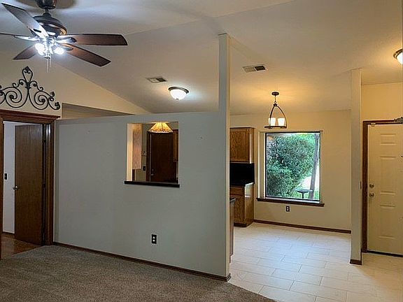 5th image of 816 Golden Eagle Dr