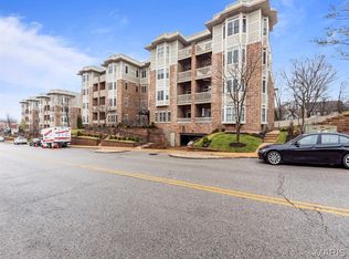 520 N And South 301, Saint Louis, MO 63130