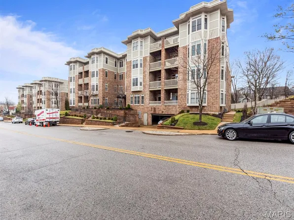 520 N And South 301, Saint Louis, MO 63130