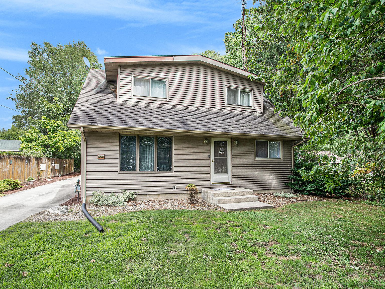 2125 S 3rd St, Niles, MI 49120 | Zillow