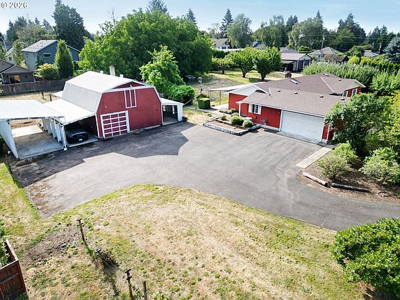 2nd image of 4911 NE 27th Ct