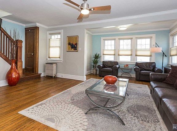 5th image of 1095 Steuben Ave