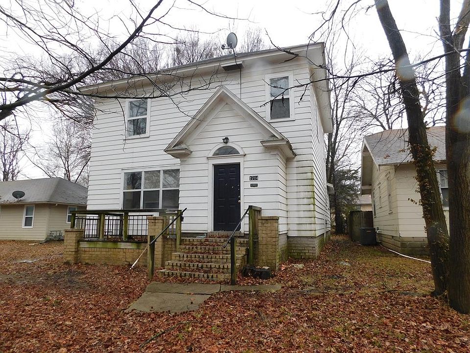 1st image of 1714 S Olive St