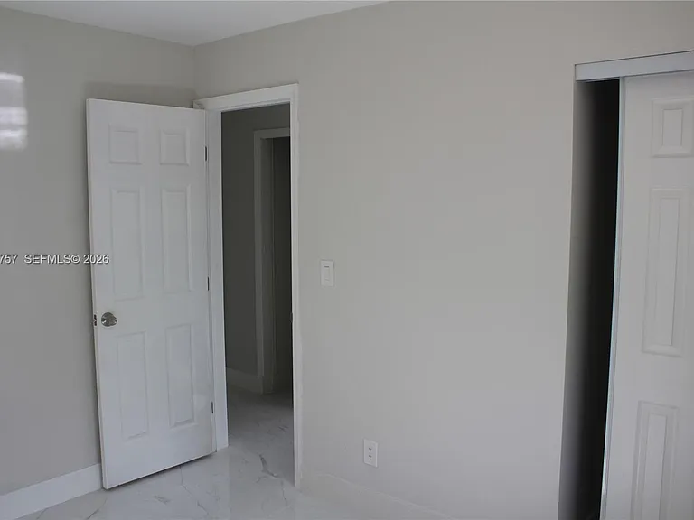 18815 NW 42nd Pl — Photo 11