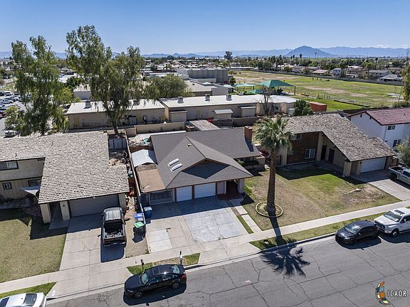 5th image of 1735 Desert Gardens Dr