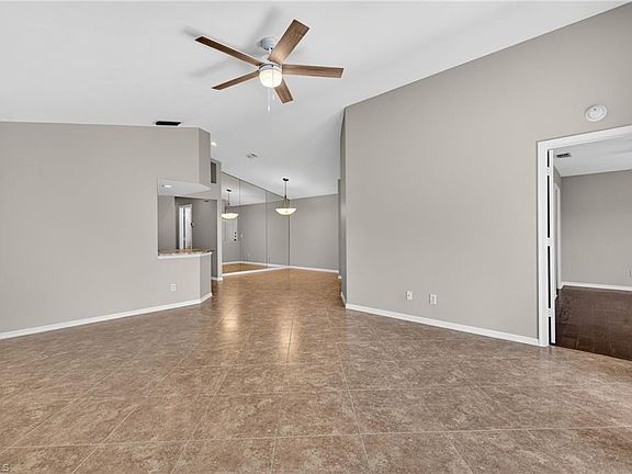 5th image of 9836 Luna CIR #F-204