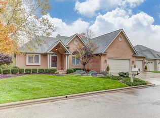 938 Camden Dr, Newark, OH 43055