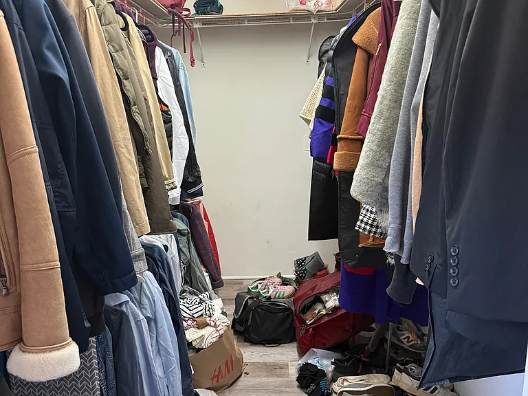Walk in closet