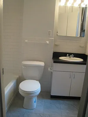 Rented by City Connections Realty | media 2