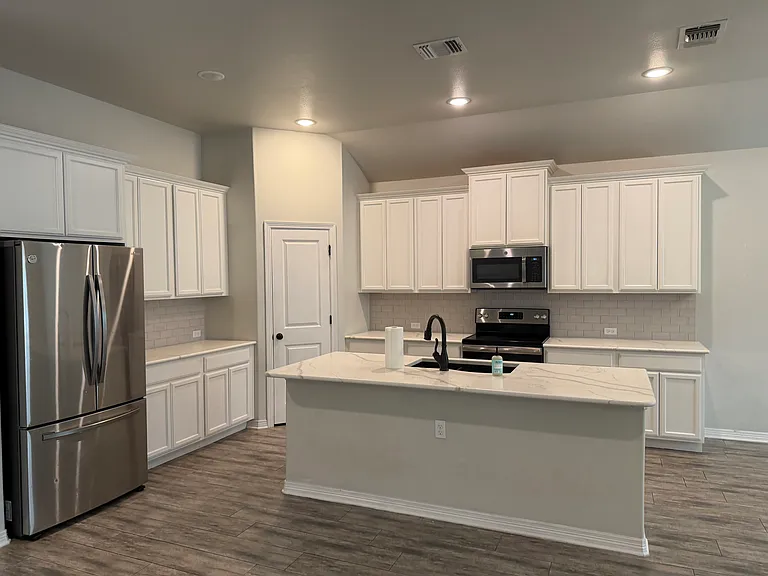 3404 Braford Dr — Photo 9