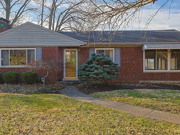 3rd image of 4021 Hanley Rd