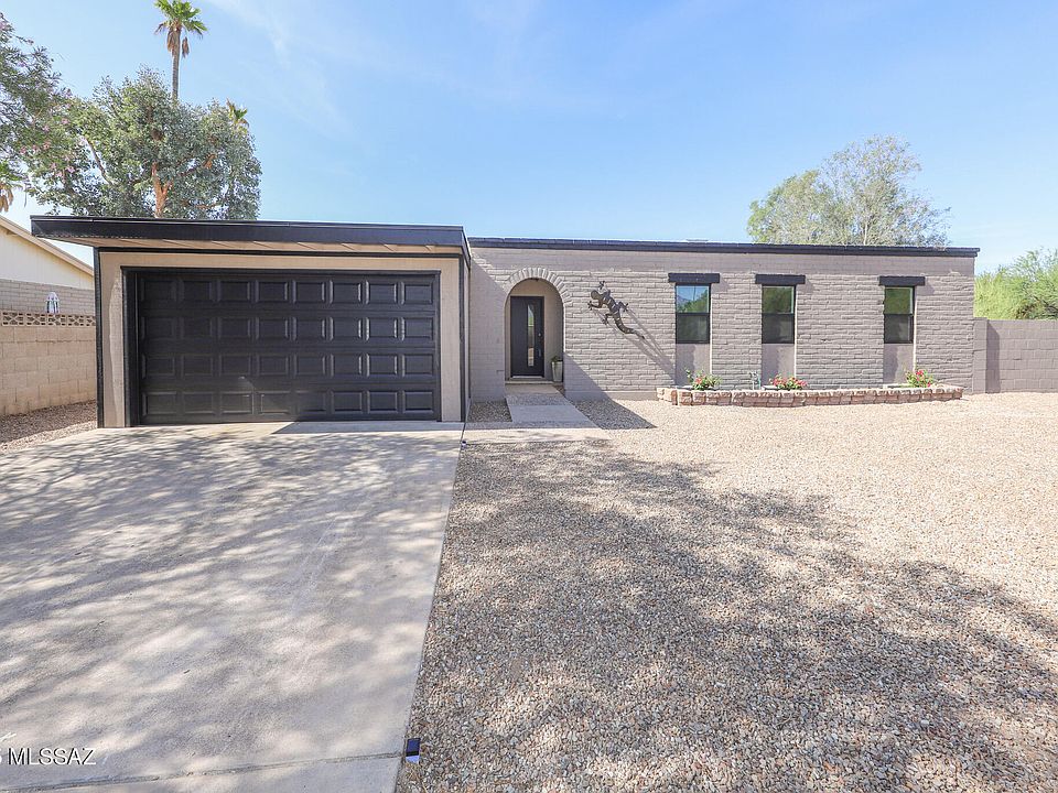 1st image of 8418 E Calle Bolivar