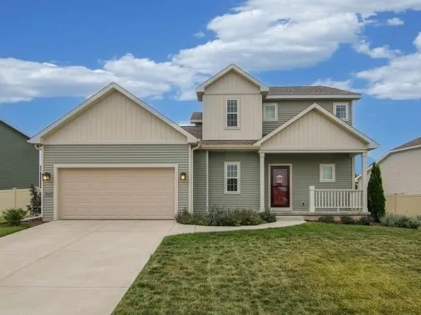 560 Water Tower Dr, Marshall, WI 53559