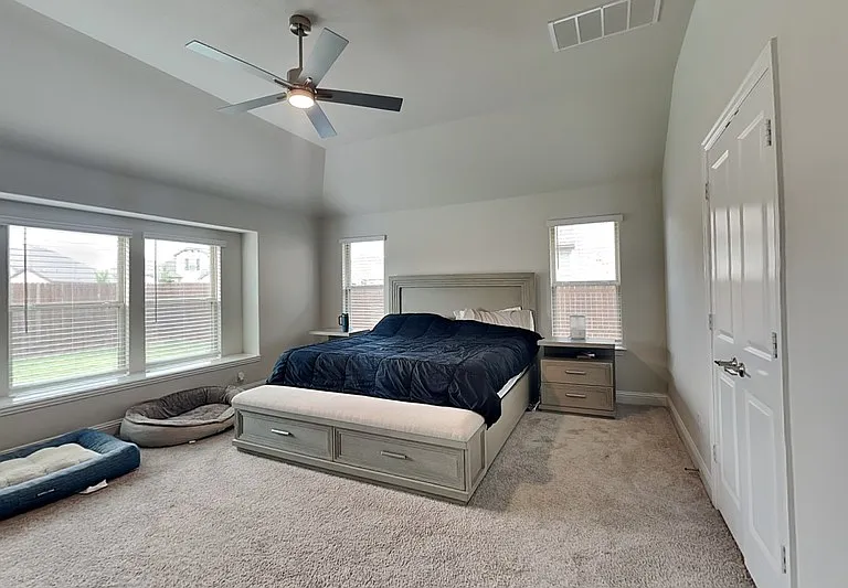 335 Chapel Hill Dr — Photo 6