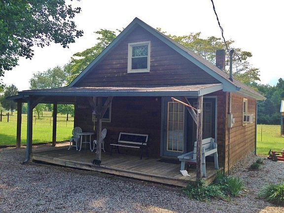 1 BR 1 Bath Apartment