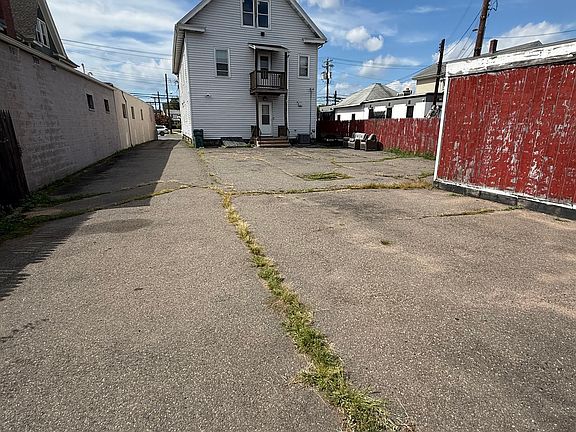 4th image of 1019 Dixwell Avenue