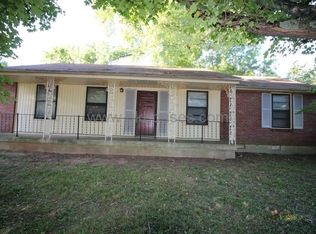 555 Harding Pl, Nashville, TN 37211