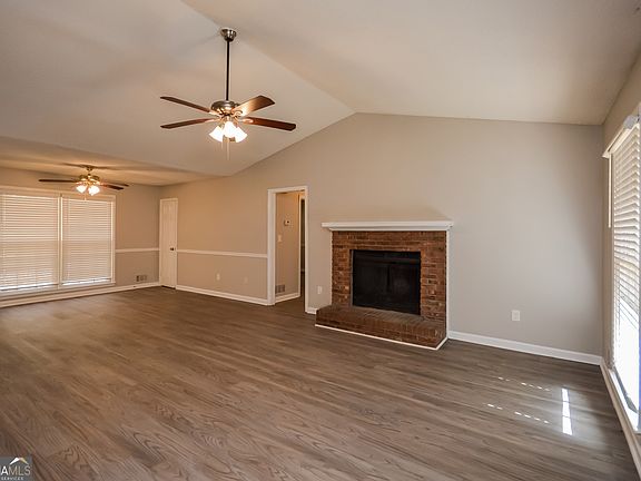 2nd image of 4801 Cedar Brook Dr SE