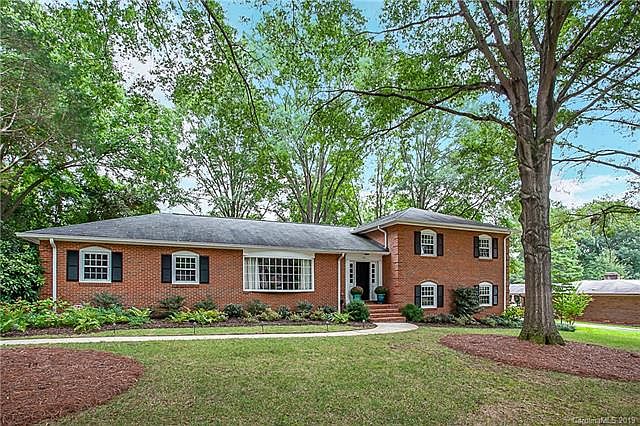 1st image of 717 Wingrave Dr