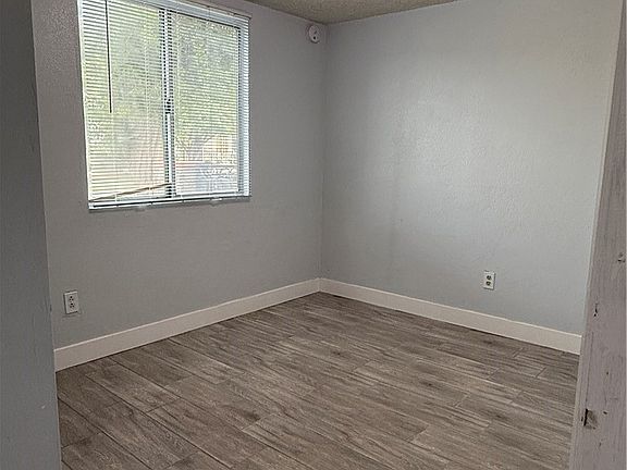 2nd image of 1170 E 55th St #1170