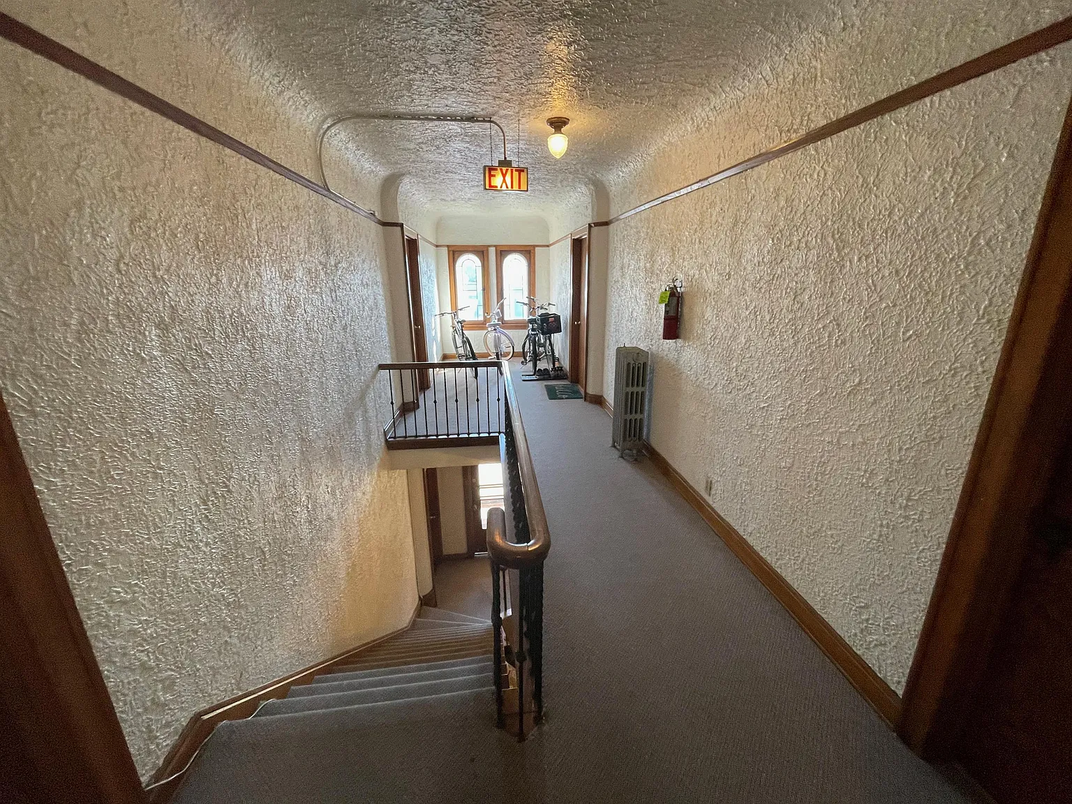3036 South Kinnickinnic Avenue — Photo 2