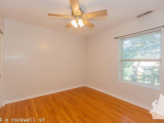 4th image of 4944 N Rockwell St #1313