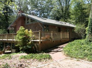 19 Fern Ln, Falmouth, MA 02543