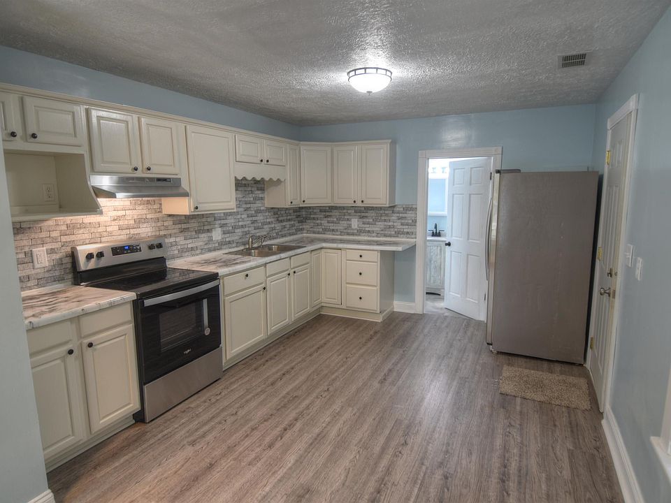 735 W Indiana Ave, Elkhart, IN 46516 Zillow