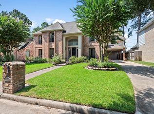 17627 Surreywest Ln, Spring, TX 77379