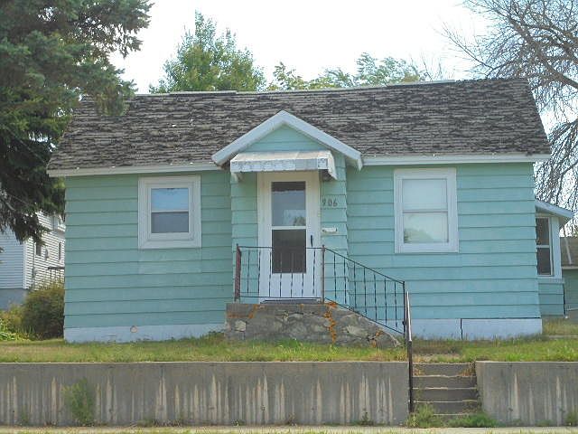 1st image of 906 Hollister Ave