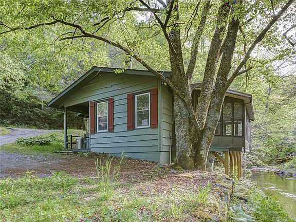 2nd image of 1471 Bamboo Road
