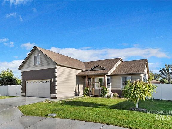 2nd image of 1082 Bosero Way