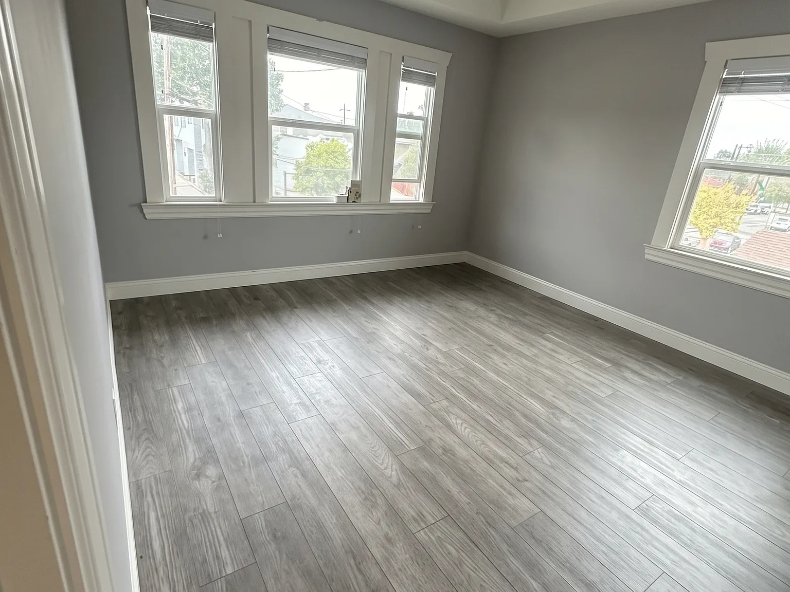 1 bed, 499 sqft, $2,400 — Photo 2