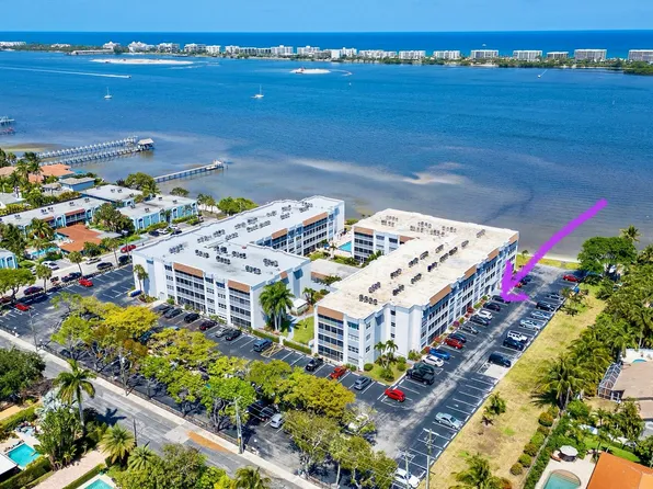 1516 S Lakeside Drive #117, Lake Worth Beach, FL 33460