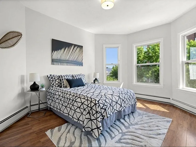 219 Marion St #3 — Photo 10