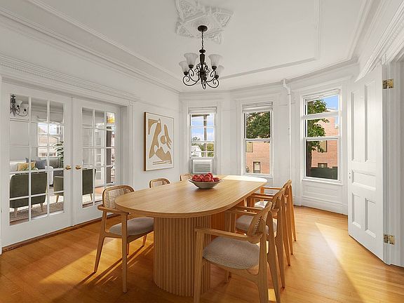 2nd image of 6655 Sedgwick Pl