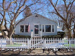 37 Folsom Ave, Huntington Station, NY 11746