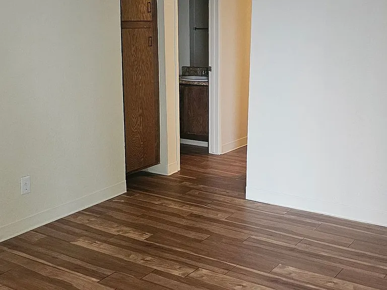 Springwood Court Apts — Photo 6
