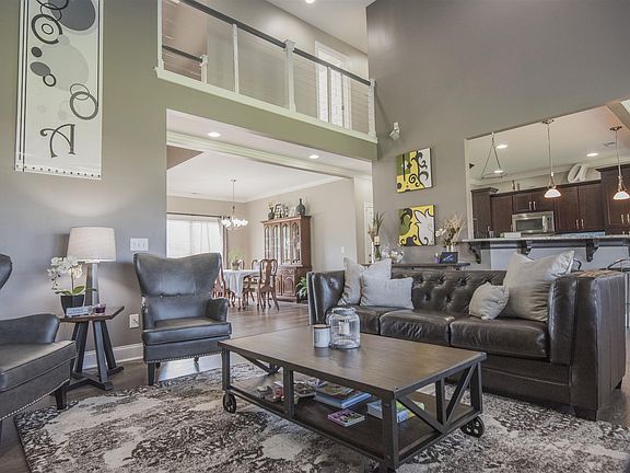 5th image of 306 Drema Ct
